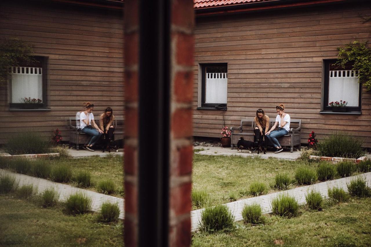 Apartmán Osada Pod Lipa Ostrowice Exteriér fotografie